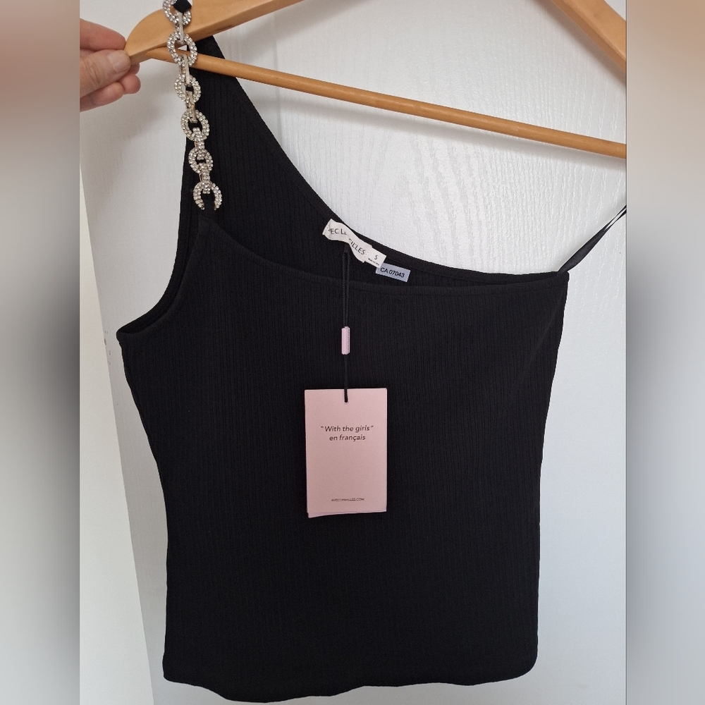 NWT Avec Les Filles Black Sexy One Shoulder Ribbed Top with Sparkle Chain Strap